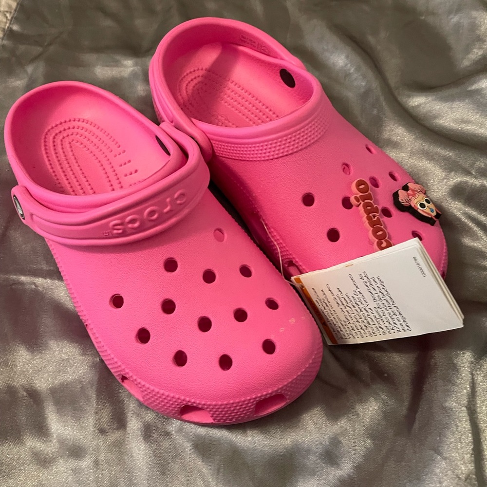 Women’s crocs